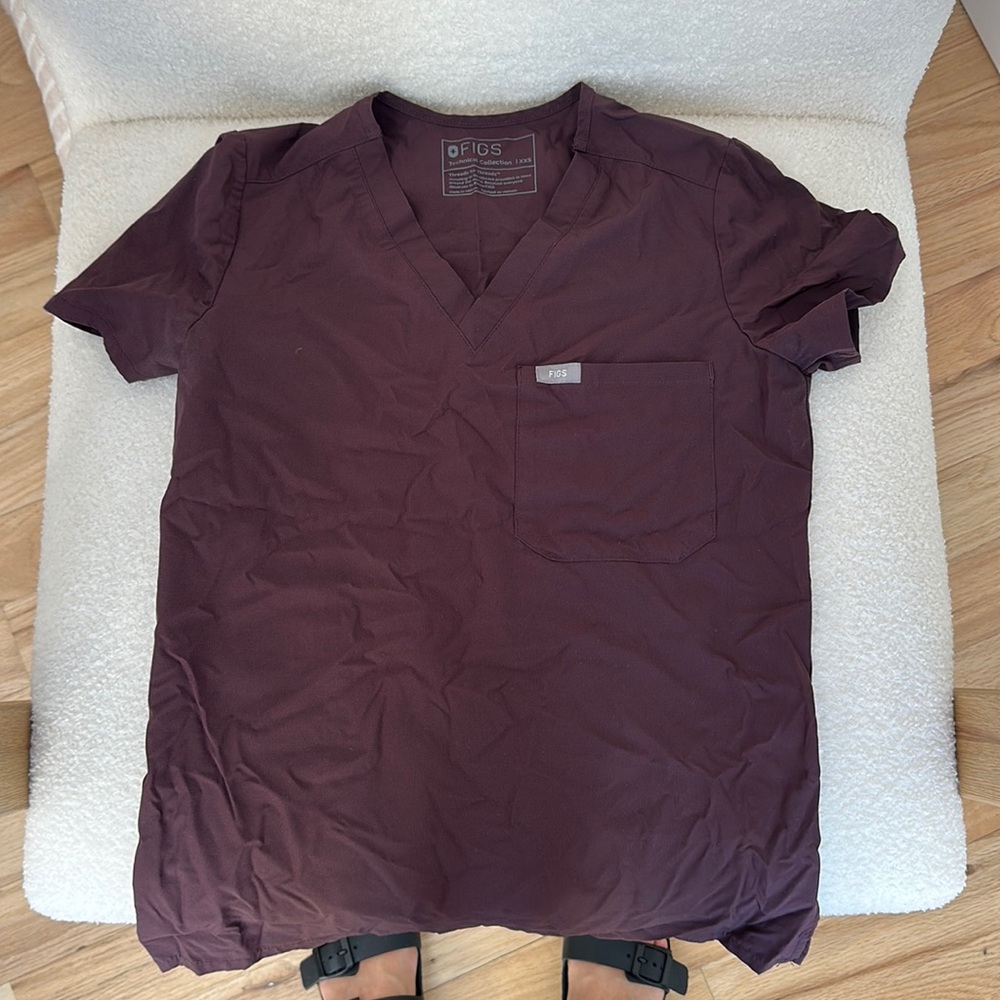 Scrub top